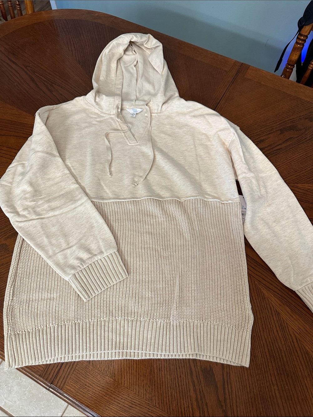 Women’s's Beige Hooded Knit Sweater